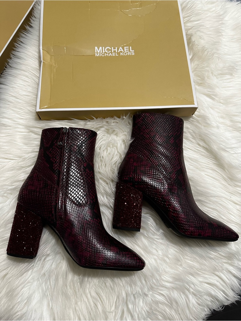Michael Kors Women's Burgundy Snakeskin Block Heel Ankle Boots sz 8.5